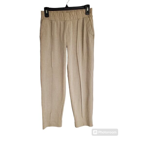Women's a new day Khaki Colored Pleated Crop Sweatpants | Size XS - Picture 1 of 8